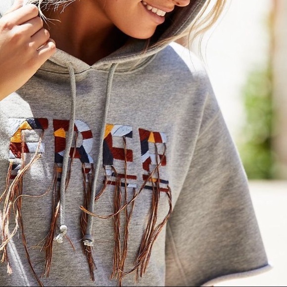 Free People Sweaters - FREE PEOPLE FREESTYLE HOODIE